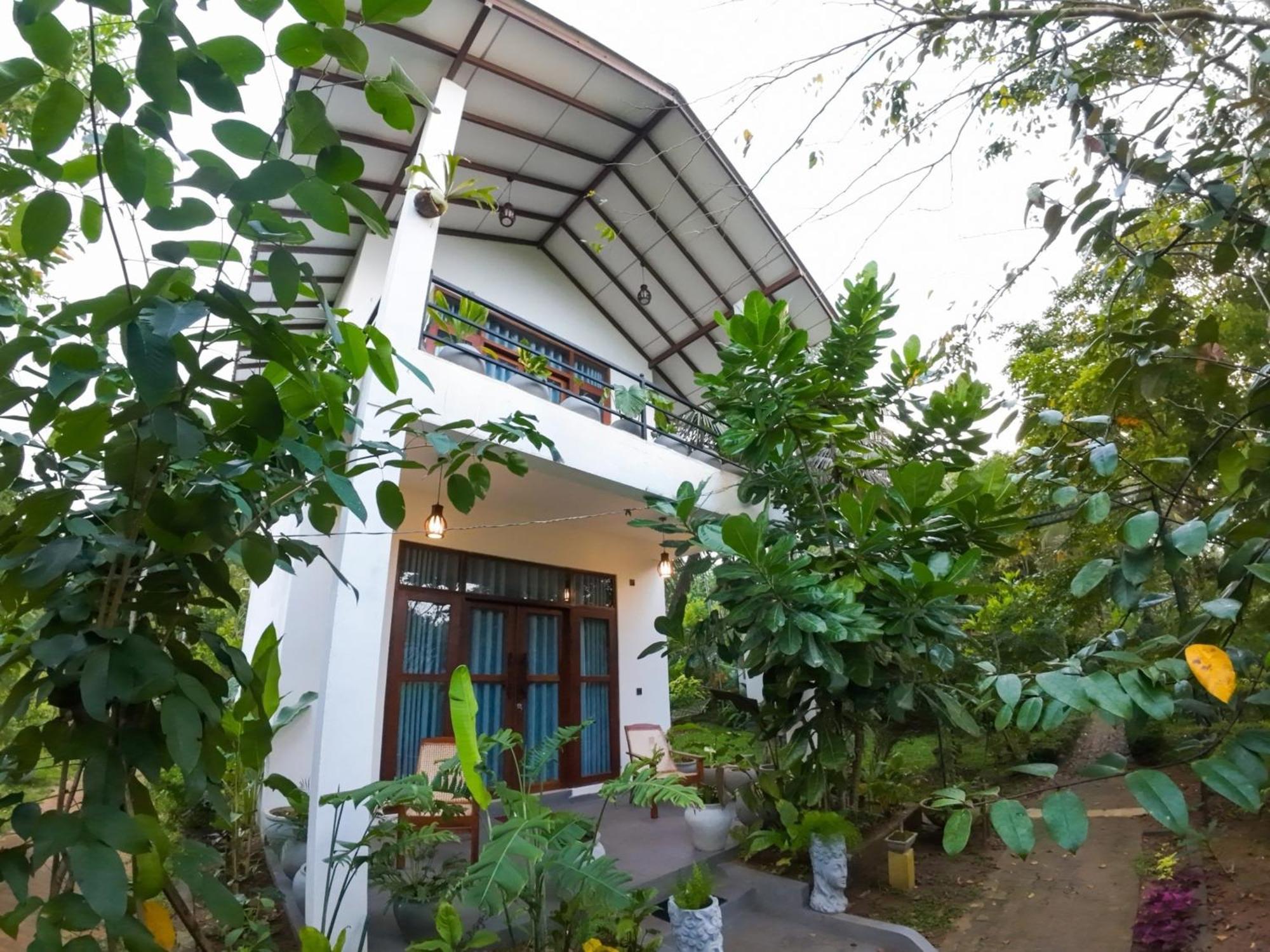 View Lodge *